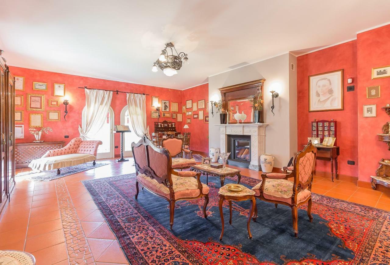 Tenuta Pian D'Attesio - Agriturismo Castelletto Soprano Dış mekan fotoğraf
